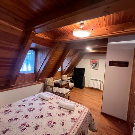 Apartment Arties Luxury Apartments Con Gran Jardin Comunitario Arties