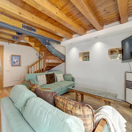 Arties Luxury Apartments Con Gran Jardin Comunitario Apartment Arties