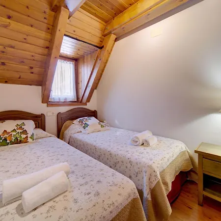 Arties Luxury Apartments Con Gran Jardin Comunitario Apartment Arties